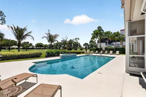 Exterior - 6711 SE Barrington Dr, Stuart, FL 34997 photo 14 of 20