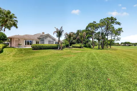 Exterior - 6711 SE Barrington Dr, Stuart, FL 34997 photo 16 of 20