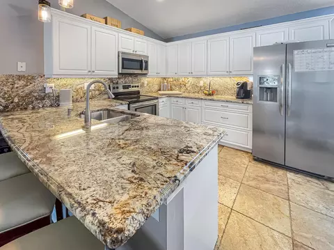 2565 SW Riviera Rd, Stuart, FL 34997 photo 3