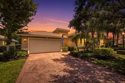 1963 Grey Falcon Cir SW, Vero Beach, FL 32962