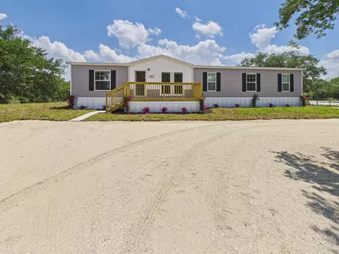 18574 NW 284th St, Okeechobee, FL 34972