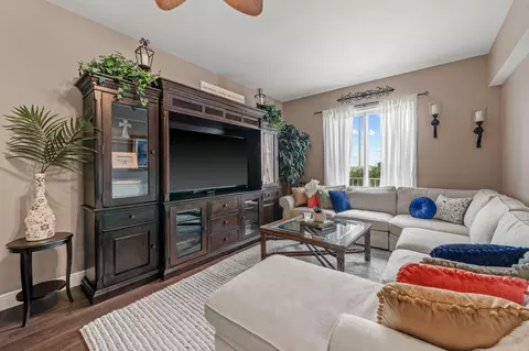 1203 Town Center Dr #313, Jupiter, FL 33458