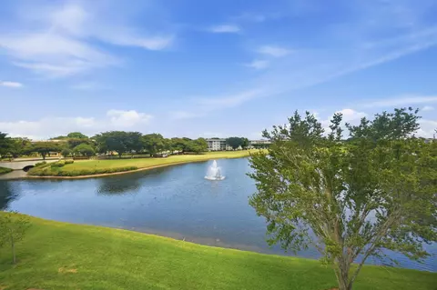 3204 Portofino Pt #B4, Coconut Creek, FL 33066