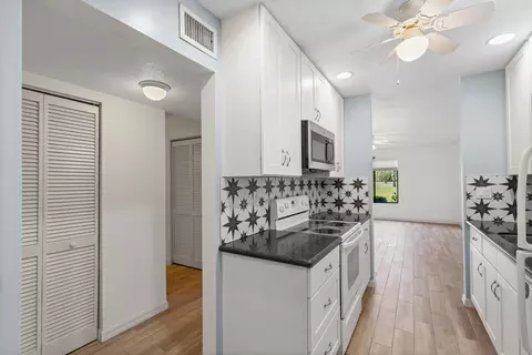 Kitchen - 5373 SE Miles Grant Rd #C-105, Stuart, FL 34997 photo 2 of 3