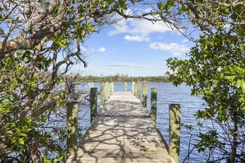View/Area - 5373 SE Miles Grant Rd #C-105, Stuart, FL 34997 photo 6 of 14