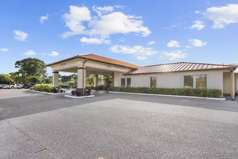 Exterior - 5373 SE Miles Grant Rd #C-105, Stuart, FL 34997 photo 11 of 13