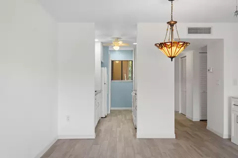 Entry Way - 5373 SE Miles Grant Rd #C-105, Stuart, FL 34997 photo 2 of 4