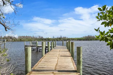 View/Area - 5373 SE Miles Grant Rd #C-105, Stuart, FL 34997 photo 5 of 14
