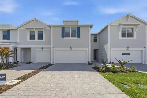 590 Salisbury Cir, Fort Pierce, FL 34982