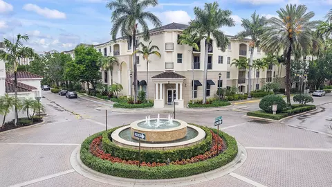 2 Renaissance Way #305, Boynton Beach, FL 33426