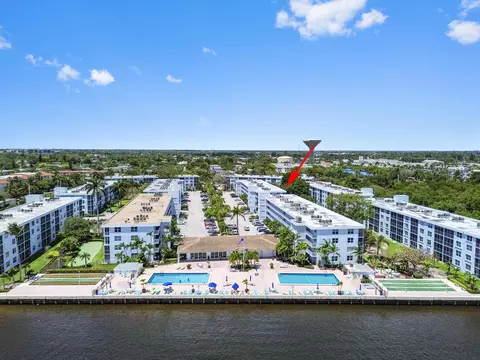 2000 S Federal Hwy #102, Boynton Beach, FL 33435