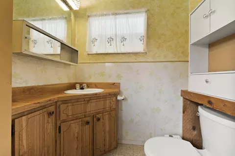 Bath - 4072 NW 18th St, Okeechobee, FL 34972 photo 1 of 3