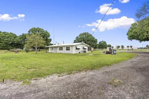 Exterior - 4072 NW 18th St, Okeechobee, FL 34972 photo 1 of 12