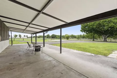 Exterior - 4072 NW 18th St, Okeechobee, FL 34972 photo 6 of 12