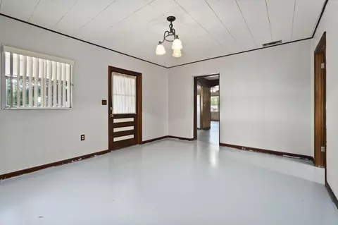 Living - 4072 NW 18th St, Okeechobee, FL 34972 photo 1 of 8