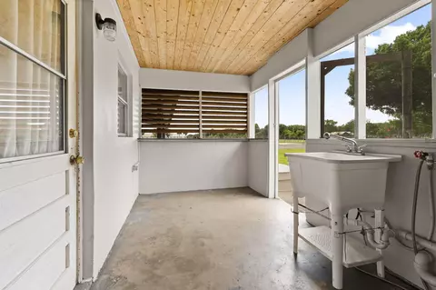 Exterior - 4072 NW 18th St, Okeechobee, FL 34972 photo 3 of 12