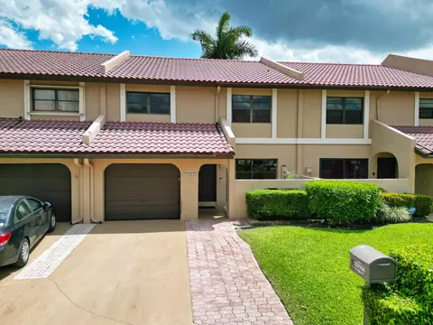 22068 Las Brisas Cir, Boca Raton, FL 33433