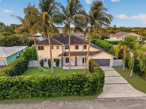 1044 NW 6th Dr, Boca Raton, FL 33486