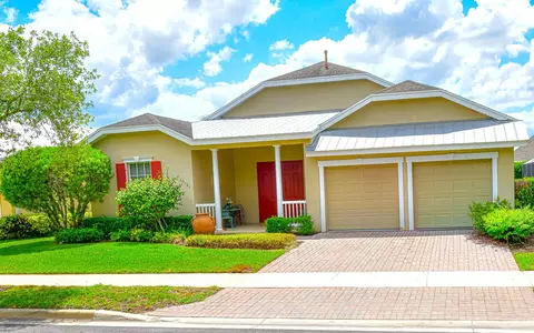 10521 SW Westlawn Blvd N, Port Saint Lucie, FL 34987