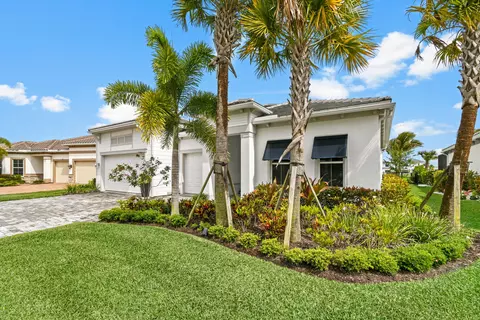 10870 Stellar Cir, Palm Beach Gardens, FL 33412
