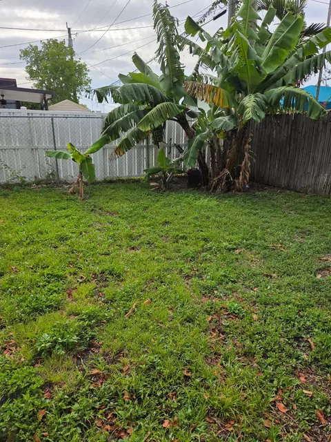 2829 NW 9th Pl, Fort Lauderdale, FL 33311 photo 2
