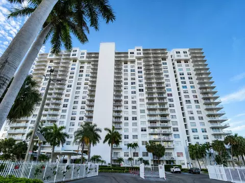 2801 NE 183rd St UNIT 1502W, Aventura, FL 33160