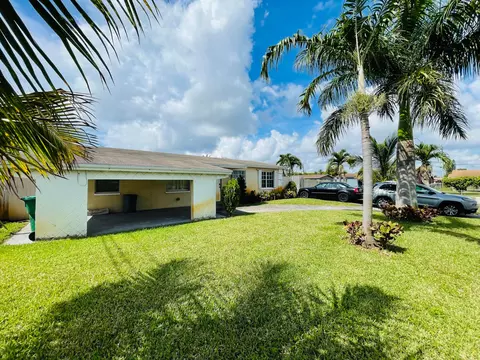 3480 NW 18th St, Lauderhill, FL 33311