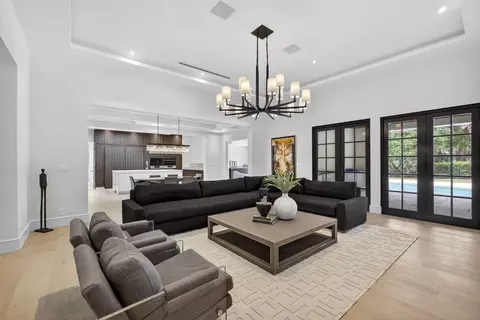 17 Carrick Rd, Palm Beach Gardens, FL 33418