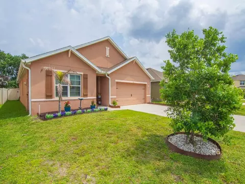 475 SW Moray Dr, Palm Bay, FL 32908