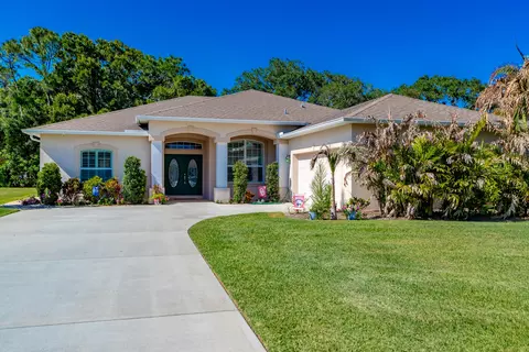 7445 36th Ct, Vero Beach, FL 32967