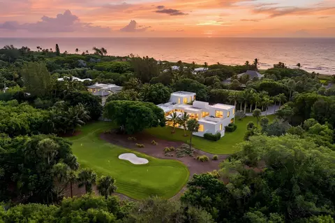 12 N Beach Rd, Jupiter Island, FL 33455