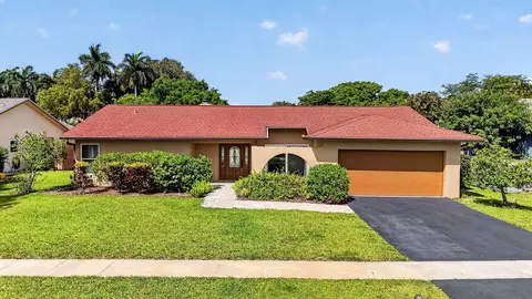 20876 Sugarloaf Ln, Boca Raton, FL 33428