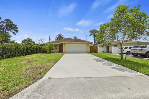 3422 State St, Lake Worth, FL 33461