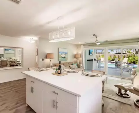 705 N 103rd Ave N, Naples, FL 34108 photo 8