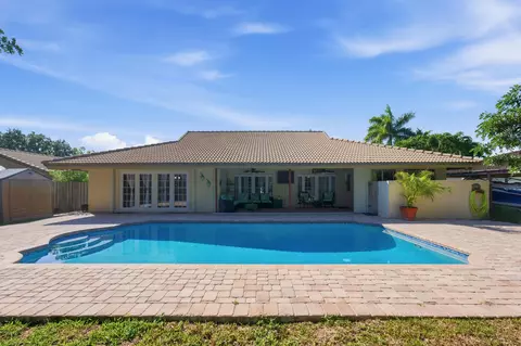 9924 NW 3rd Pl, Coral Springs, FL 33071