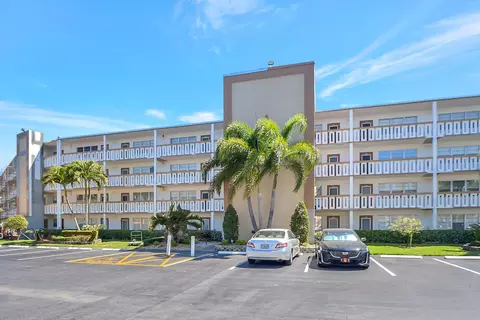 Exterior - 4015 Cornwall A, Boca Raton, FL 33434 photo 8 of 23
