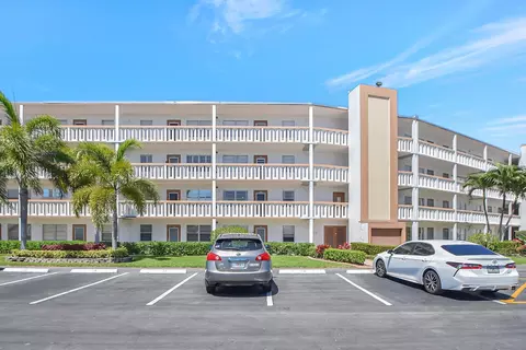 Exterior - 4015 Cornwall A, Boca Raton, FL 33434 photo 11 of 23