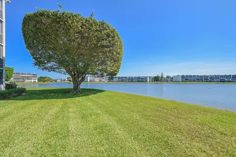 Exterior - 4015 Cornwall A, Boca Raton, FL 33434 photo 6 of 23