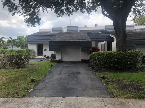 455 NW 68th Ave #702, Plantation, FL 33317