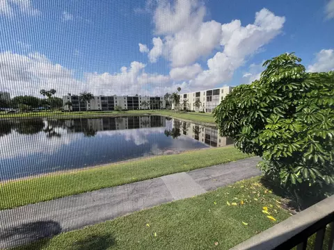 7340 Amberly Ln #205, Delray Beach, FL 33446
