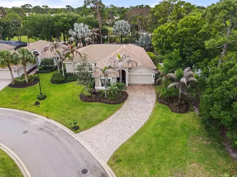 9539 Avenel Ln, Port Saint Lucie, FL 34986