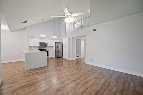 832 NW 92nd Ave, Plantation, FL 33324