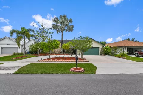 8372 Myakka Ct, Lake Worth, FL 33467