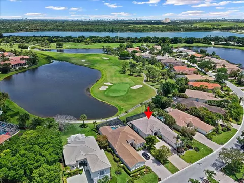 7676 Ironhorse Blvd, West Palm Beach, FL 33412