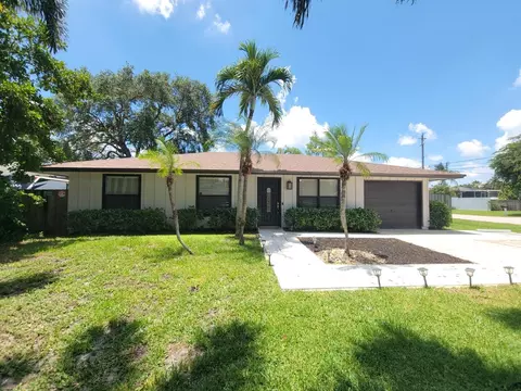 3390 Artesian Dr, Lake Worth, FL 33462