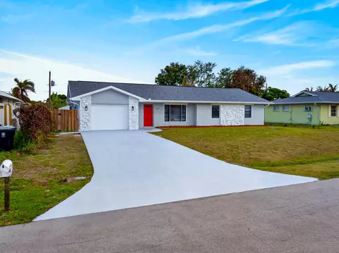 214 SE Duval Ave, Port Saint Lucie, FL 34983
