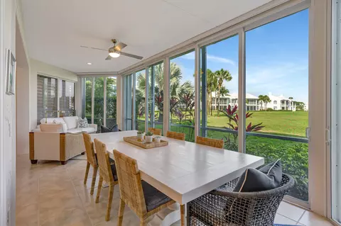 Dining - 1201 Captains Way, Jupiter, FL 33477 photo 2 of 3