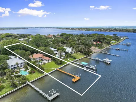 3984 SE Old St Lucie Blvd, Stuart, FL 34996