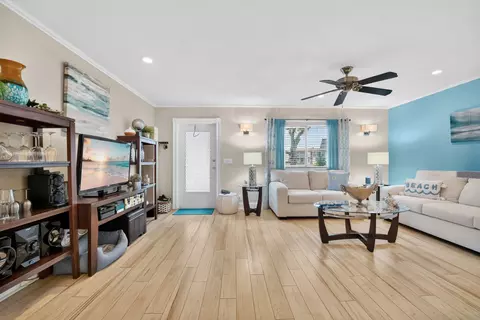Living - 211 Valencia, Delray Beach, FL 33446 photo 3 of 3