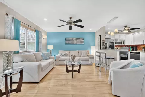 Living - 211 Valencia, Delray Beach, FL 33446 photo 2 of 3